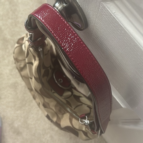 Coach purse - Picture 5 of 16